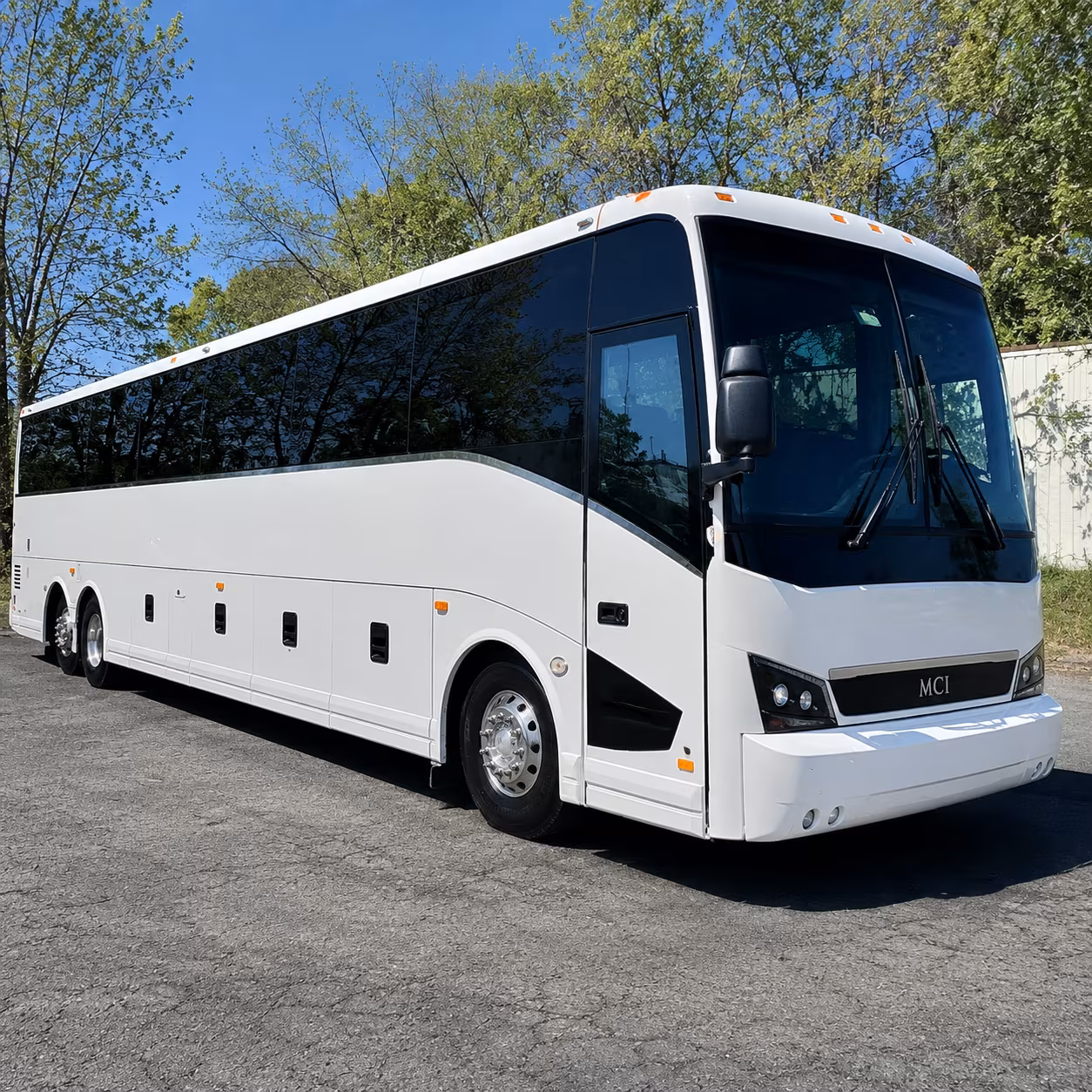 airport shuttle buses for grand rapids corporate travel groups