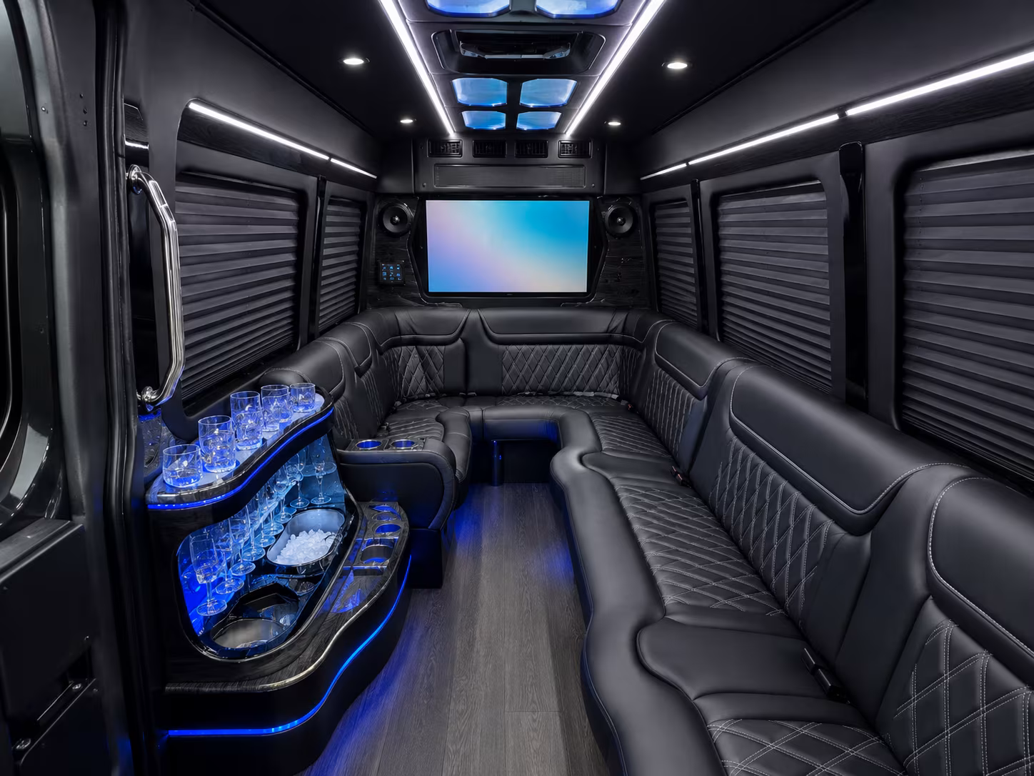 bus rentals for corporate retreats and off site team events