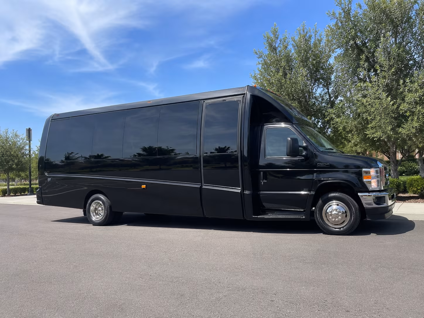 charter buses to van andel arena shows and sellout nights