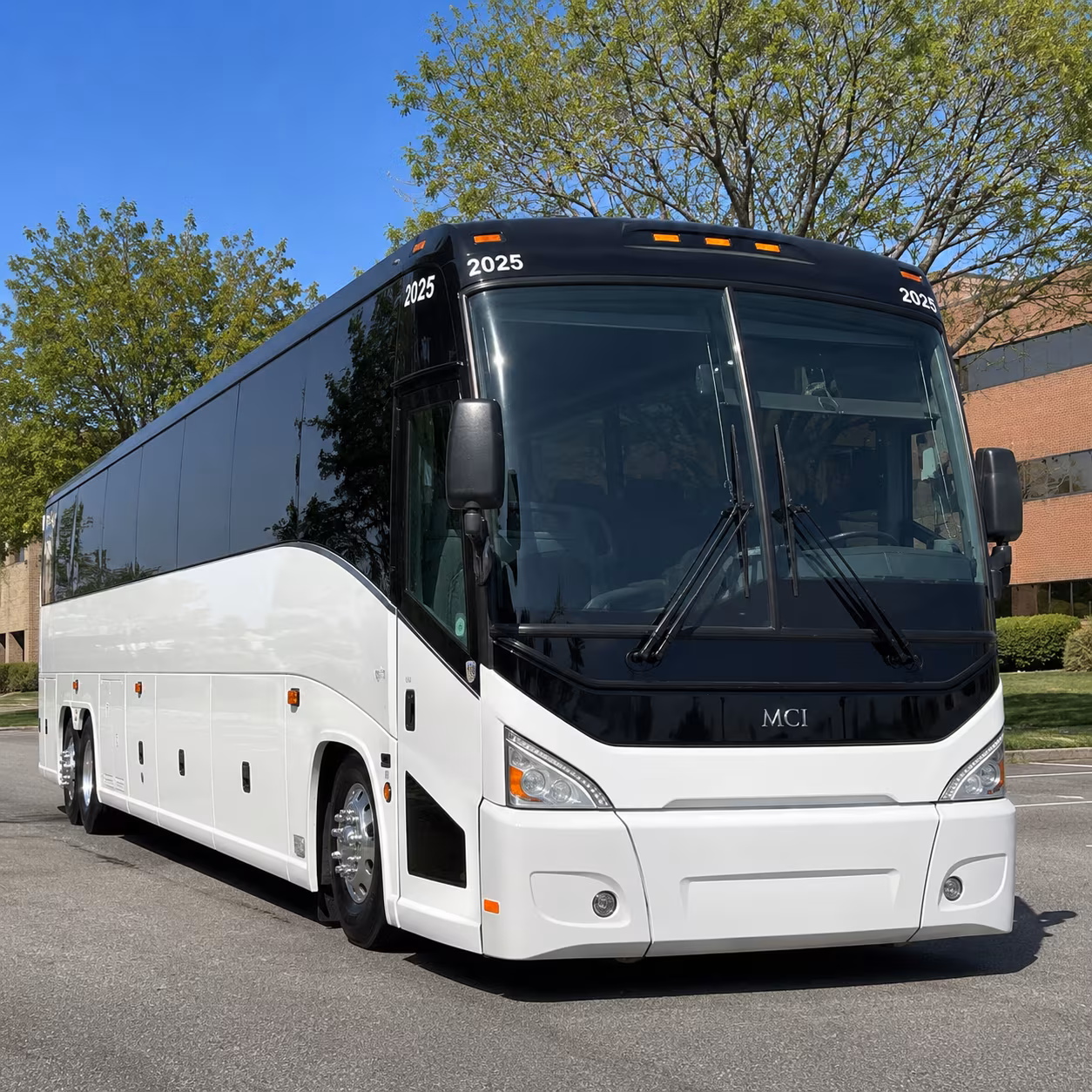 event and conference employee shuttle buses in downtown grand rapids