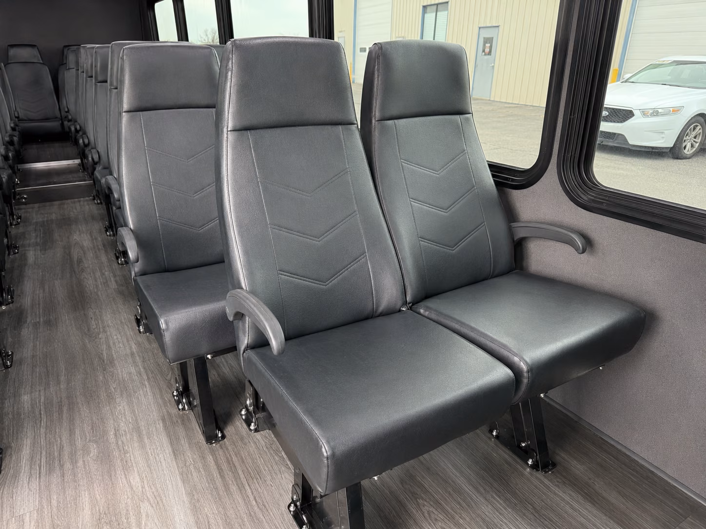 grand rapids 15 passenger minibus inside