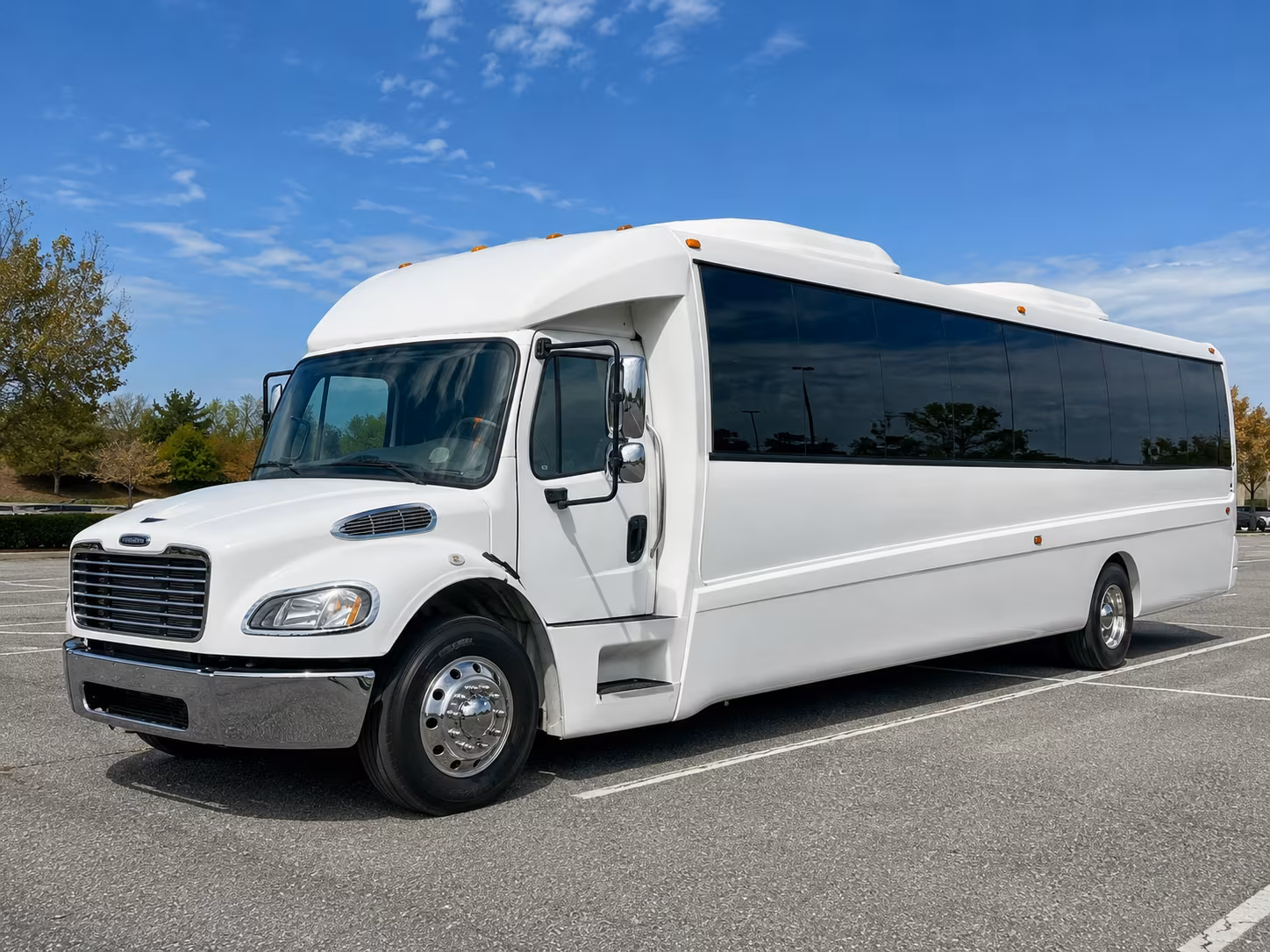 grand rapids 30 passenger party bus