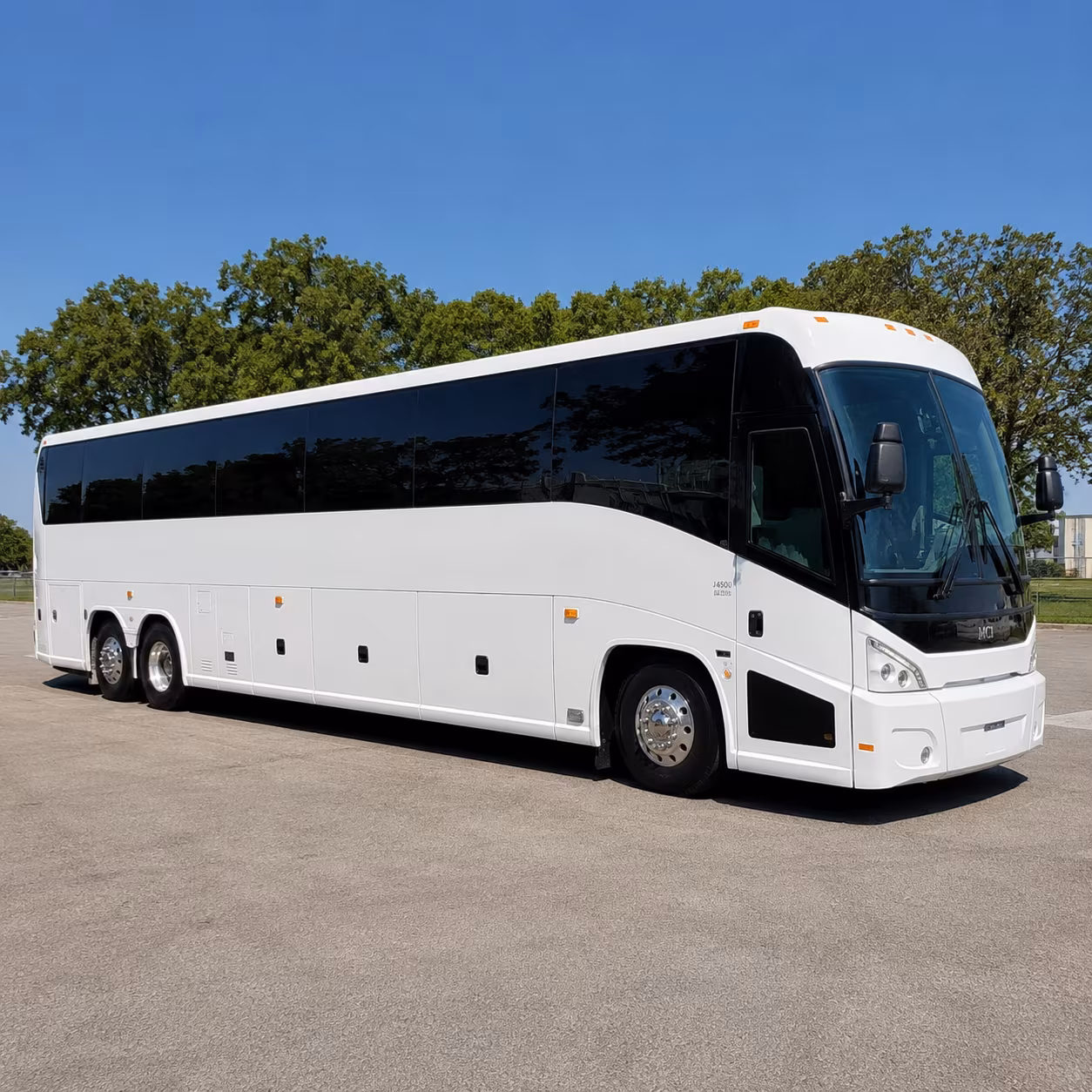 grand rapids charter bus rentals for shift workers at manufacturing and warehouse facilities