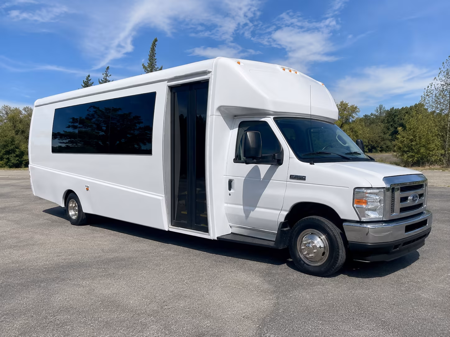 grand rapids quincea n era sweet 16 party bus rental