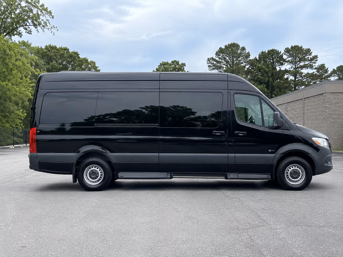grand rapids sprinter limousine