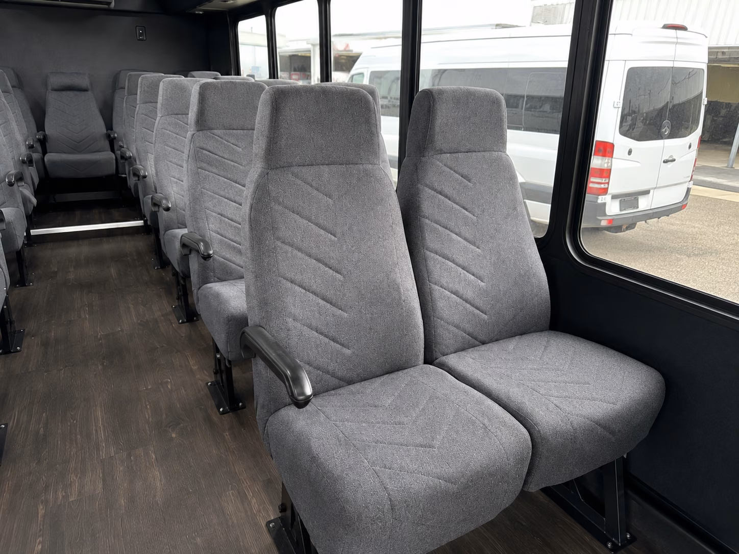minibus rentals for small groups touring the kalamazoo river valley wine trail