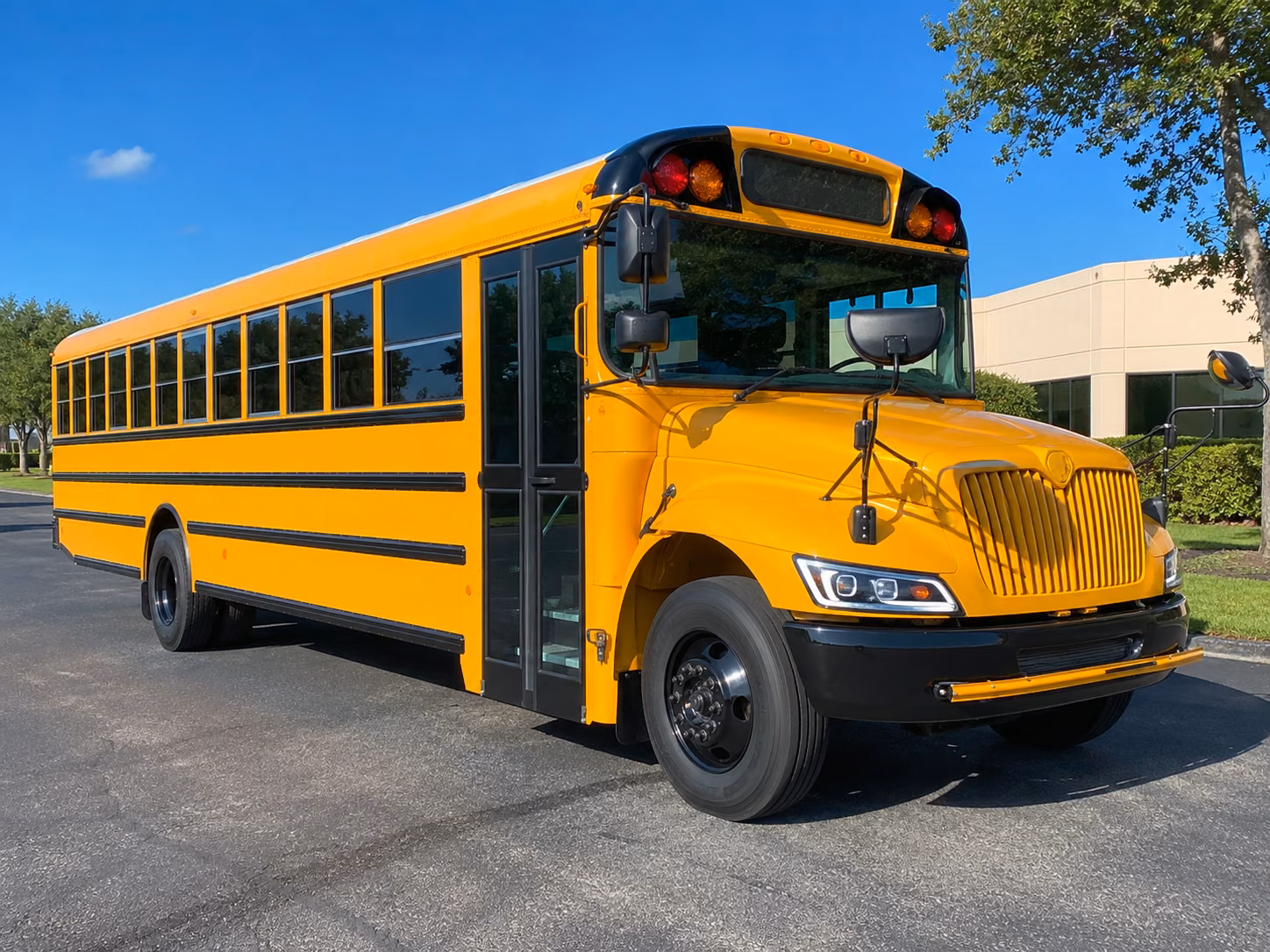 school bus rentals for grand rapids art and history field trips
